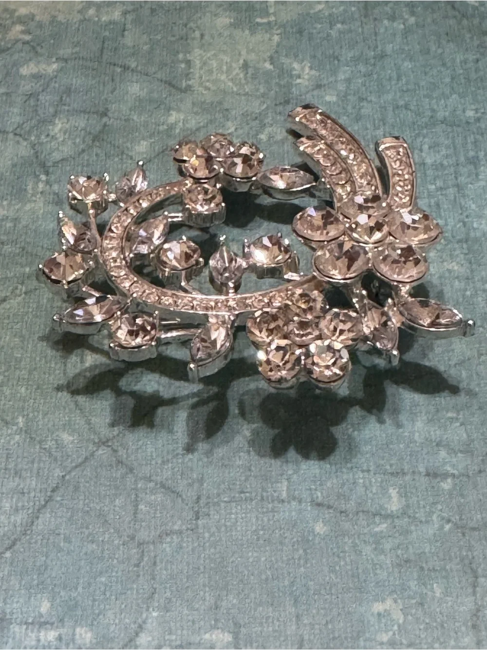 CHARTER CLUB SILVER TONE AND CLEAR RHINESTONES BROOCH
